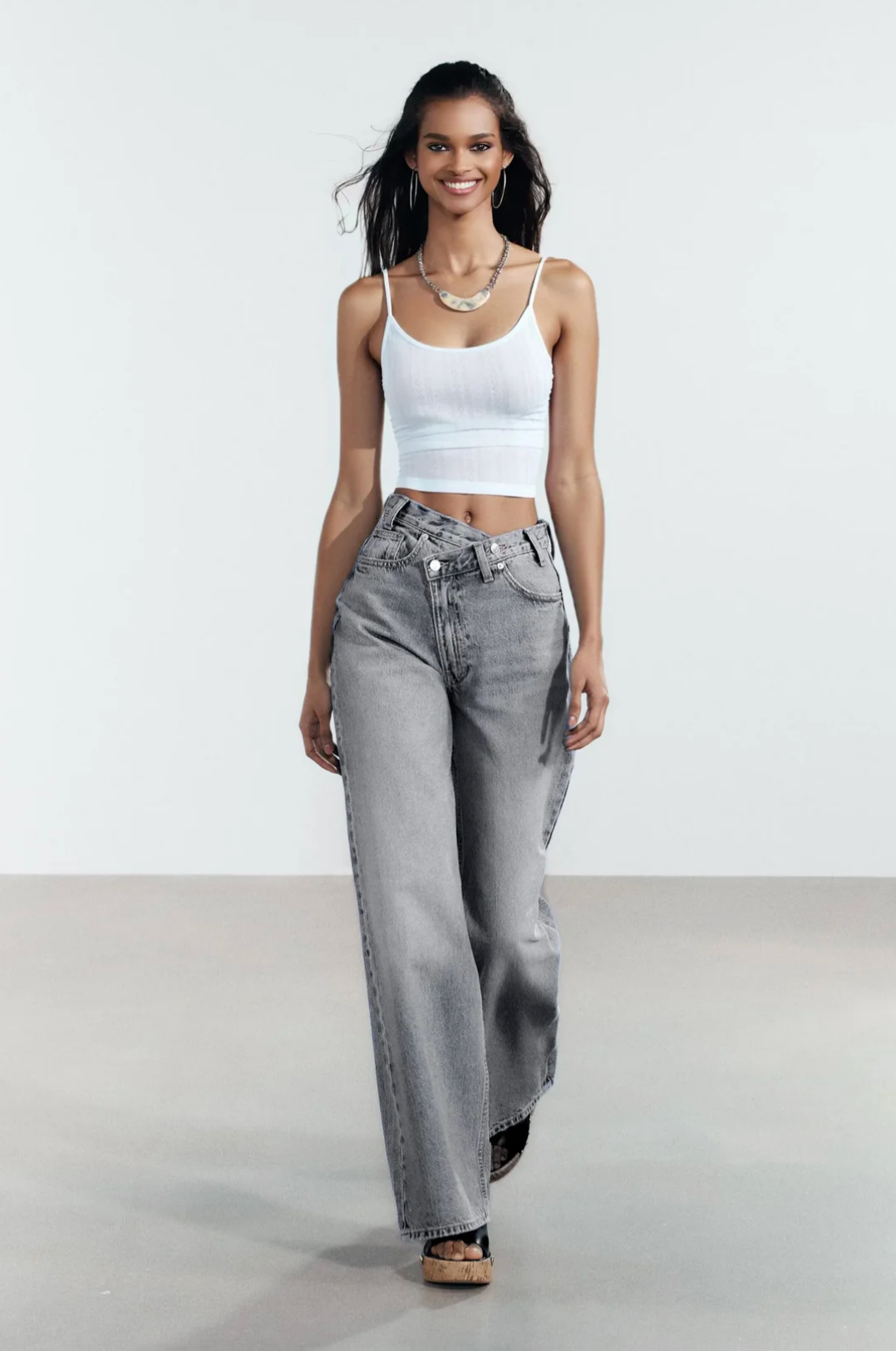 SYAR High-Waist Wide Leg Jeans