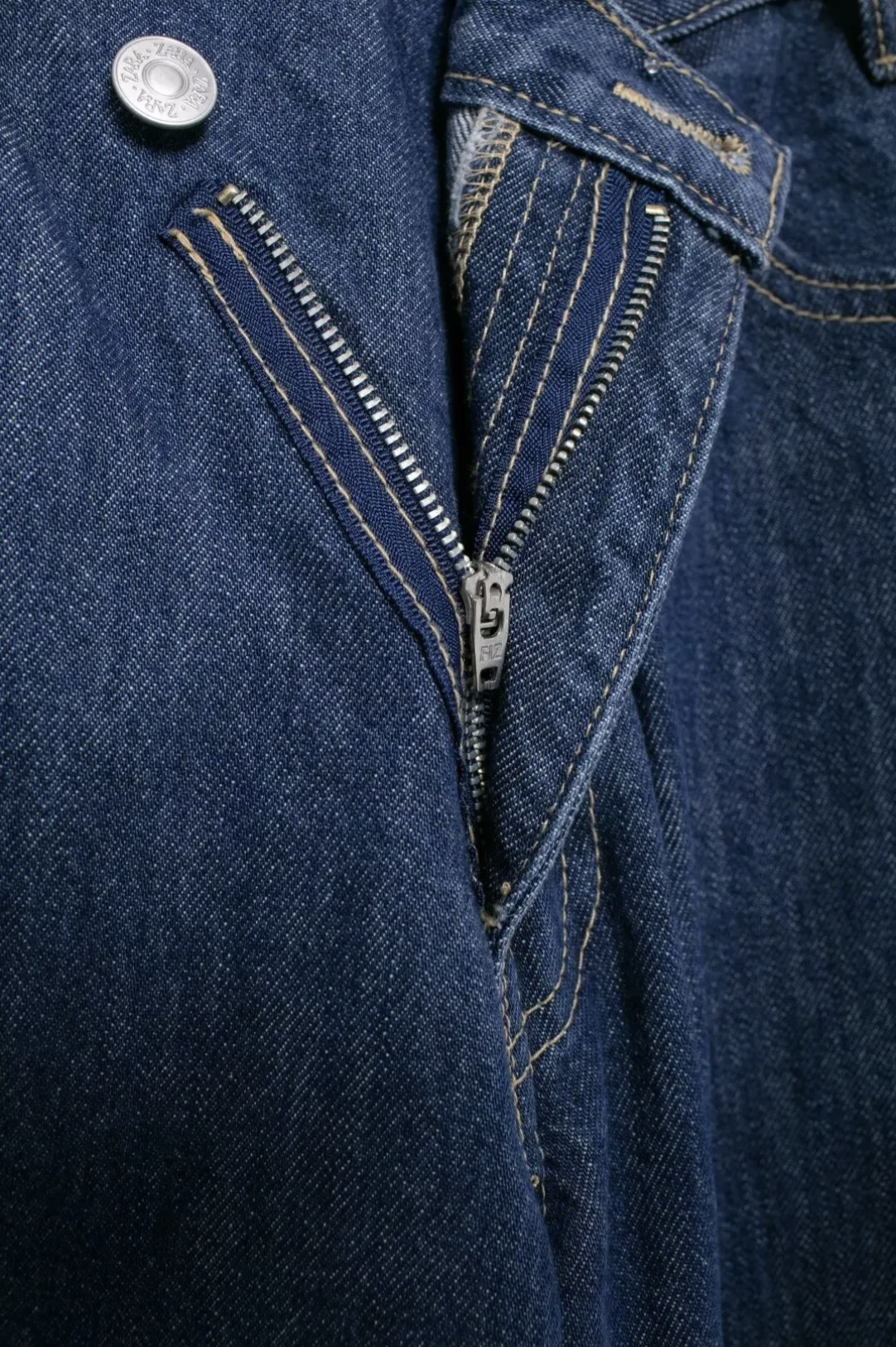 SYAR High-Waist Wide Leg Jeans