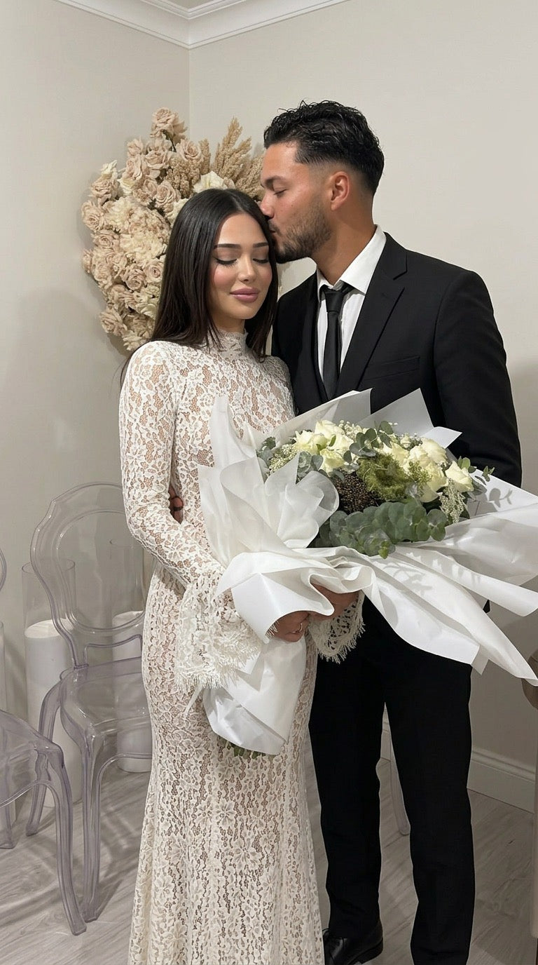 AYLIN Lace Maxi Dress