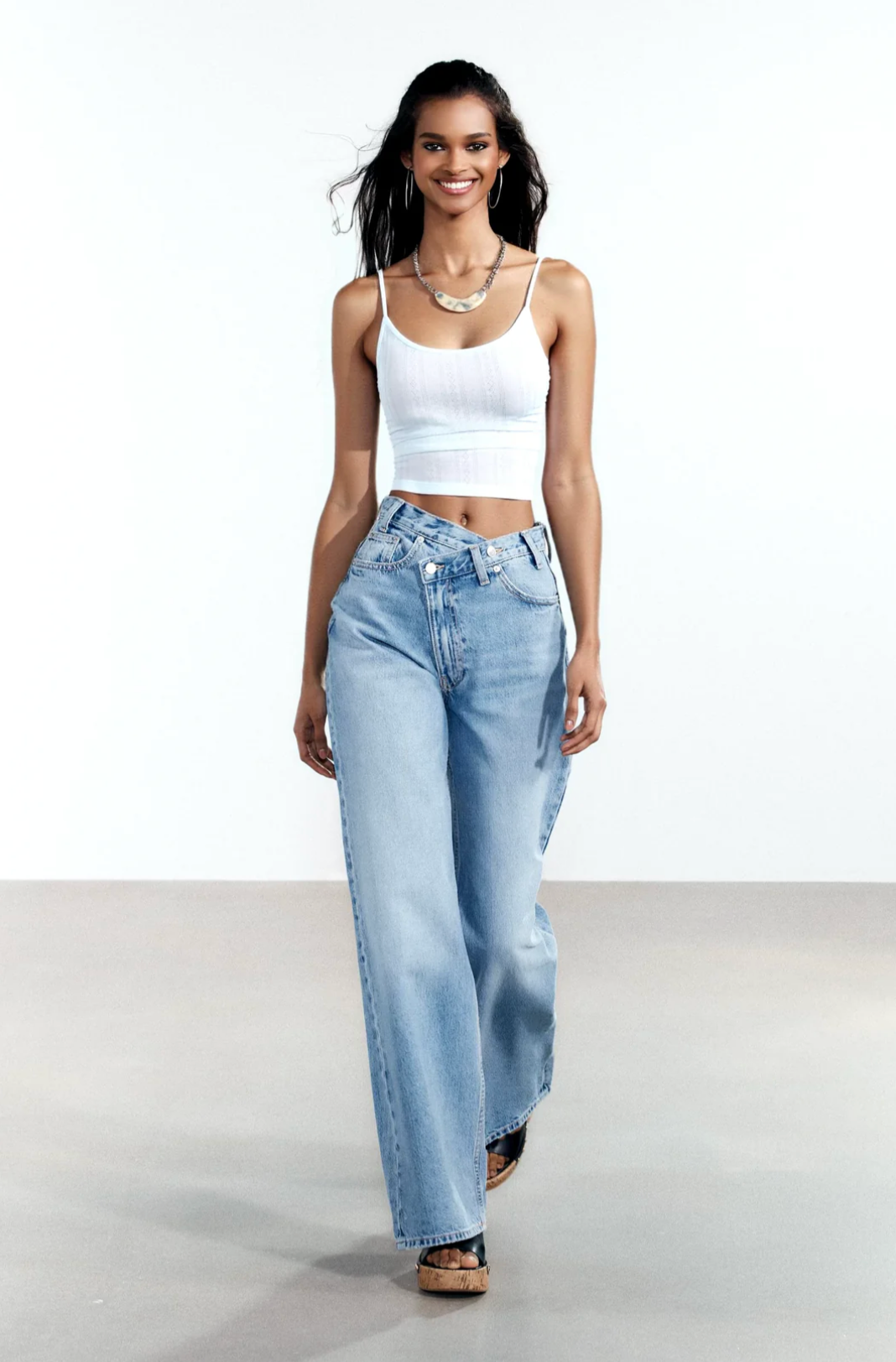 SYAR High-Waist Wide Leg Jeans