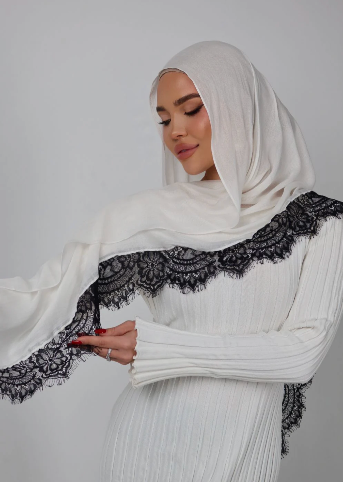 KHEYRAA Lace Modal Hijab