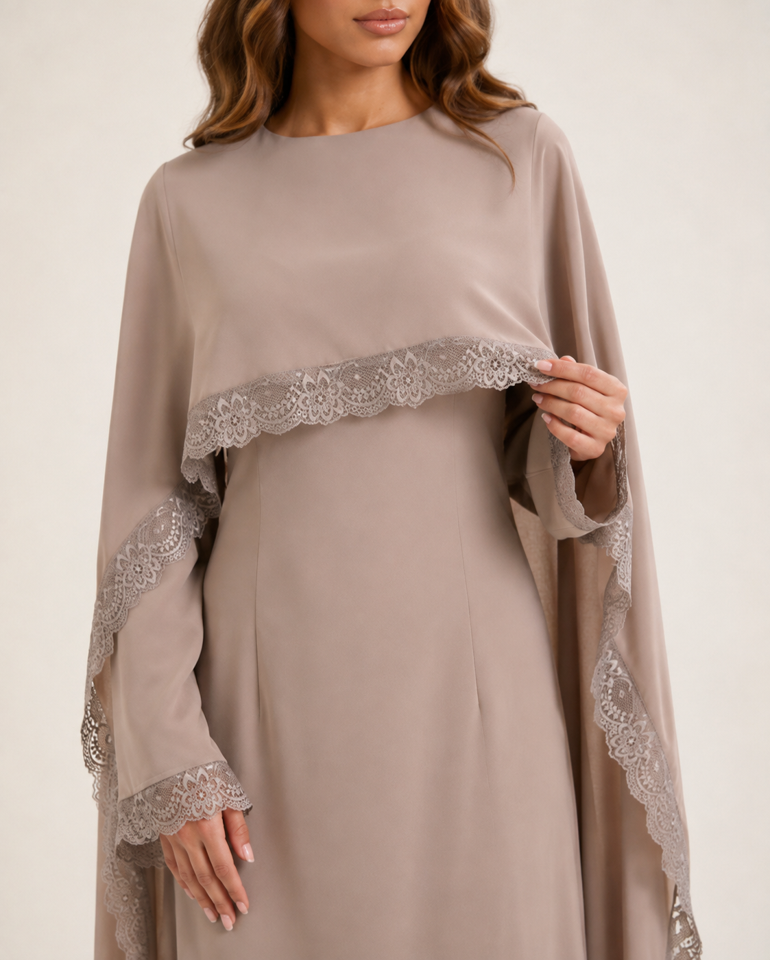 DEFNE Lace Maxi Dress