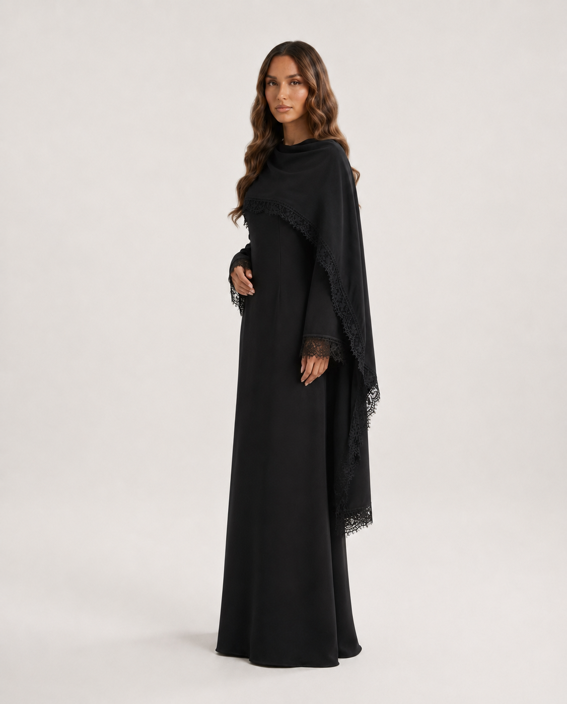 DEFNE Lace Maxi Dress